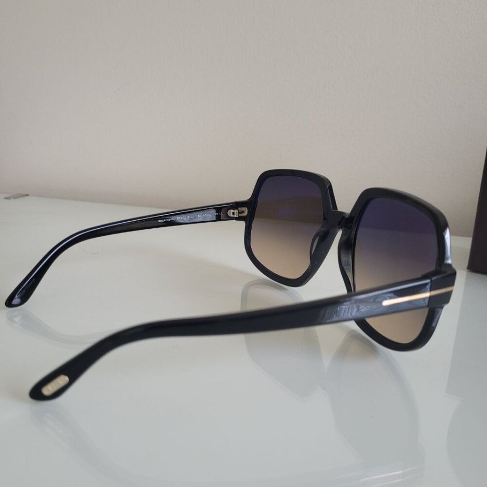 Tom Ford - Black Oversized, "bug-eye" sunglasses - Picture 5 of 5
